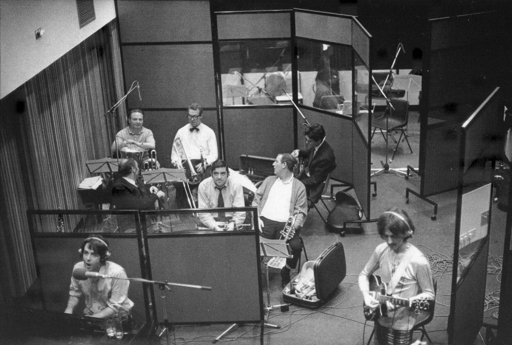 McCartney arbeitet an "Honey Pie". Foto von Linda McCartney